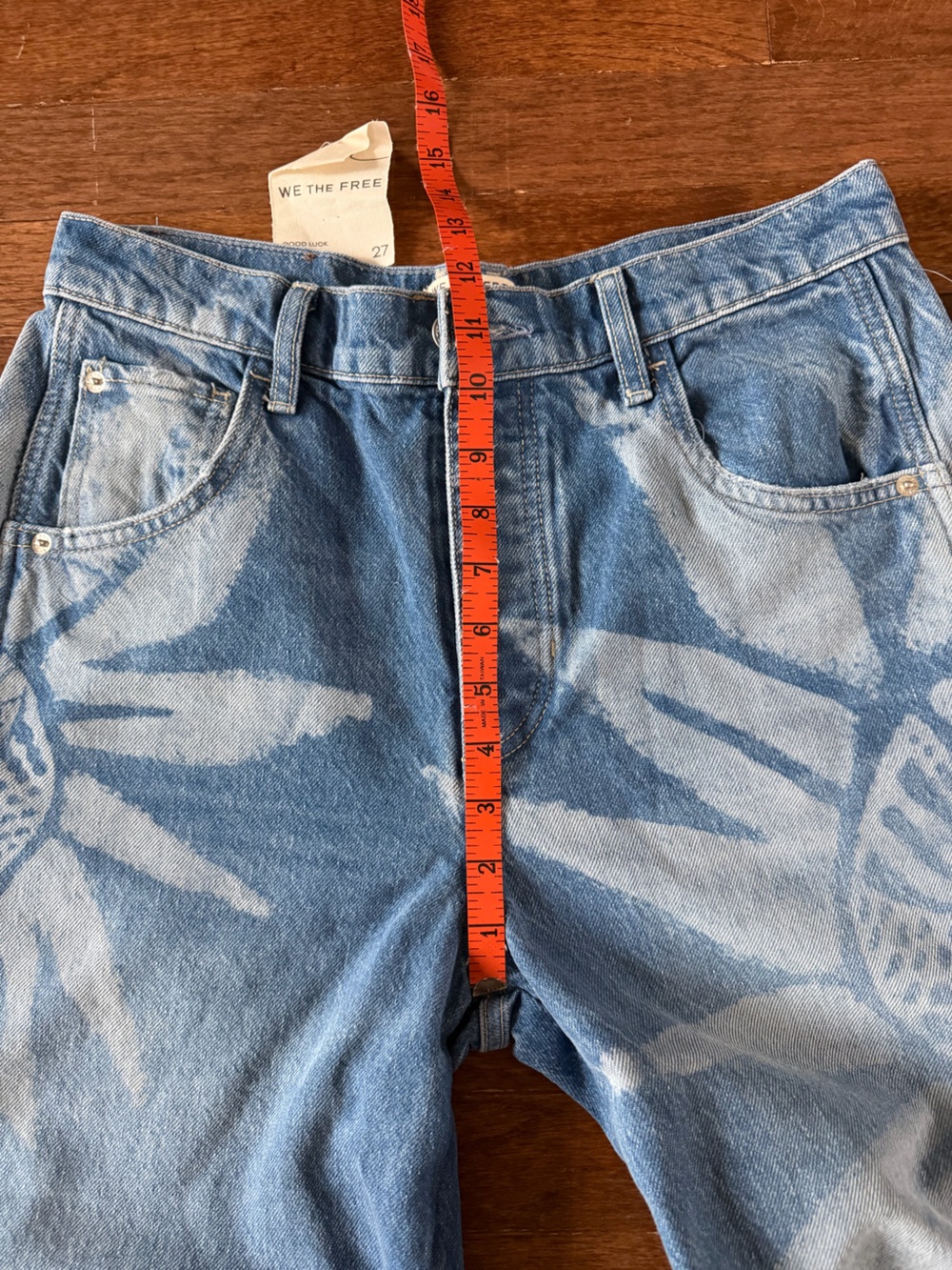 We The Free Good Luck Printed Barrel Jeans in Sun Fade - Picture 9 of 14